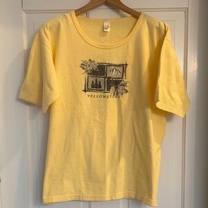Anvil Vintage Yellowstone Short Sleeve Tee Women’s Size Large